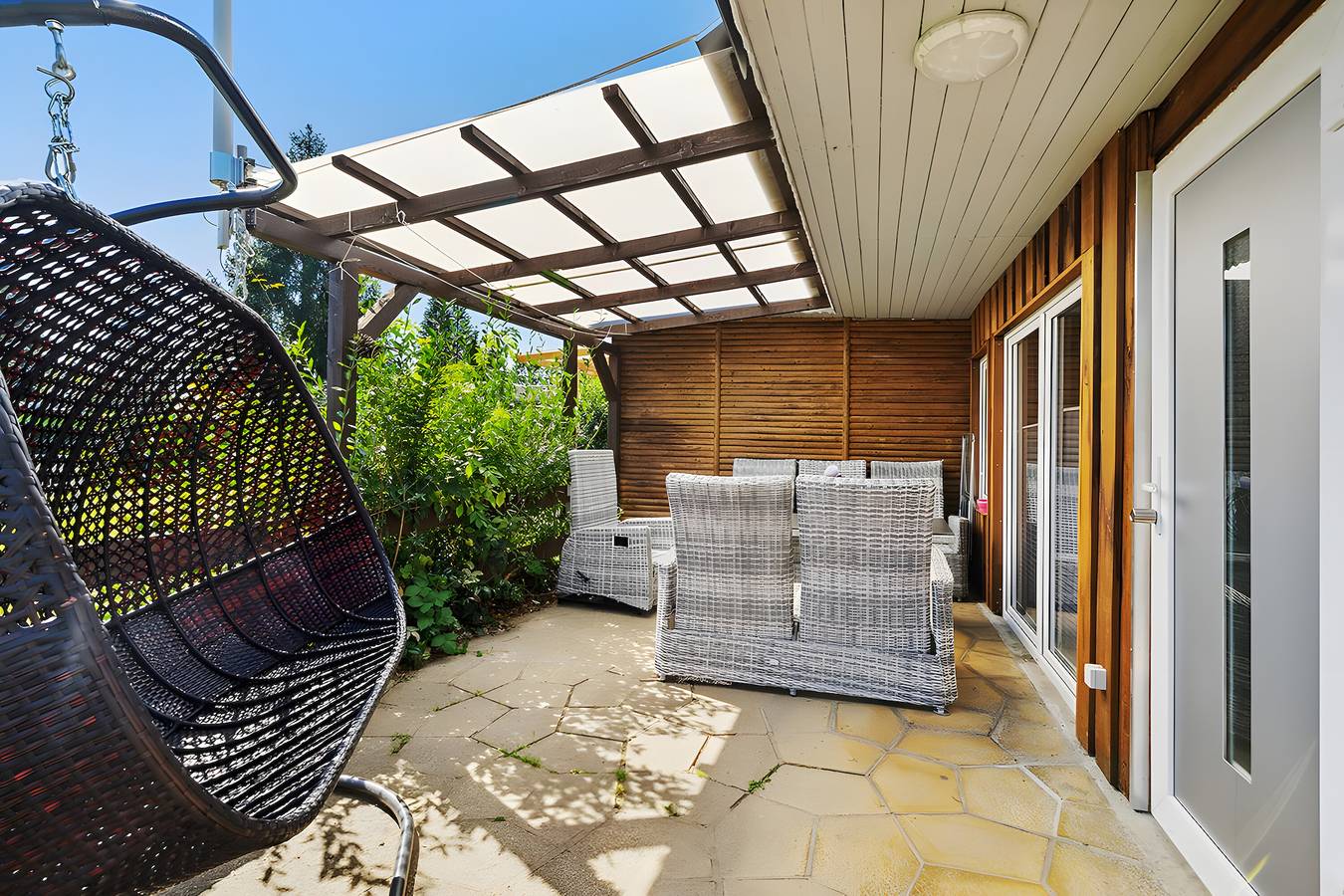 Ferienhaus 34 mit privater Terrasse, Gemeinschaftsgarten und Wlan in Bungalowdorf Zadelsdorf, Zeulenroda-Triebes