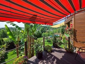 Cottage pour 2 personnes, avec sauna et vue ainsi que piscine et jardin dans Deva (Roumanie)