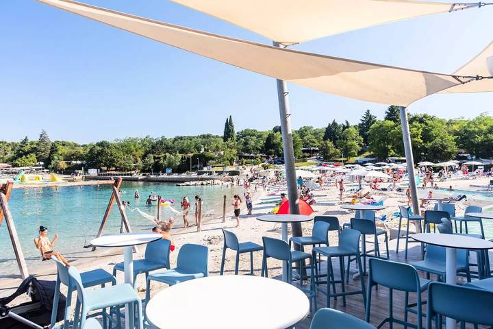 Mobilheim | Comfort | 2 Zi. | 4 pers. | Ãœberdachte Terrasse | A/C in Lanterna, Tar-Vabriga