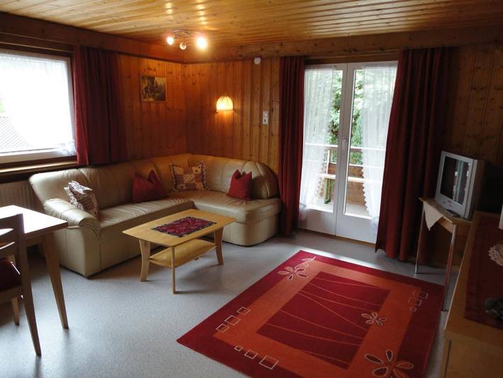 Ganze Wohnung, Apartment with Balcony in Bregenzerwald (Vorarlberg), Mellau