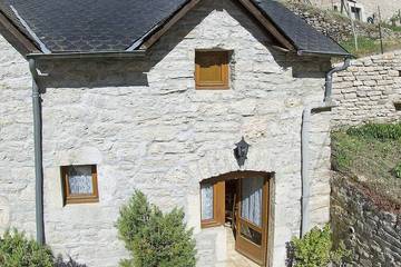 Gîte pour 3 personnes, avec terrasse dans les Gorges du Tarn