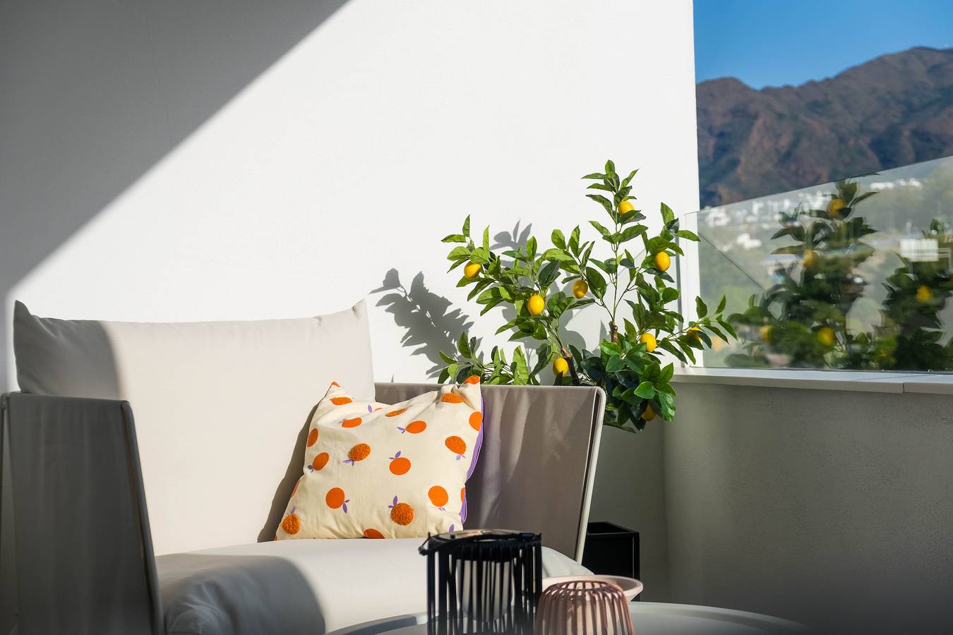 Apartamento entero, Apartamento de vacaciones para 6 personas con balcón/terraza in Estepona, Costa del Sol