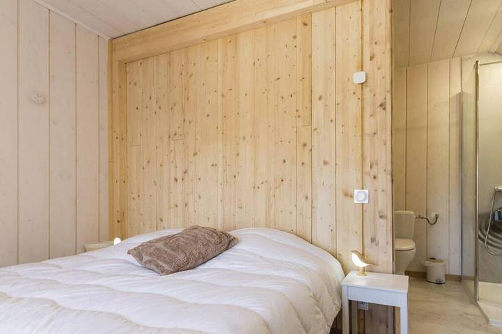 Gîte pour 4 personnes, avec jardin à Anneville-en-Saire - 2