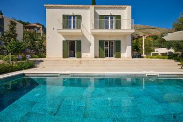 Villa for 8 People in Srebreno, Dubrovnik-Neretva, Photo 1