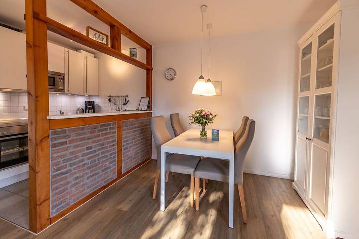 Ferienwohnung für 3 Personen, mit Terrasse in Greetsiel - 2