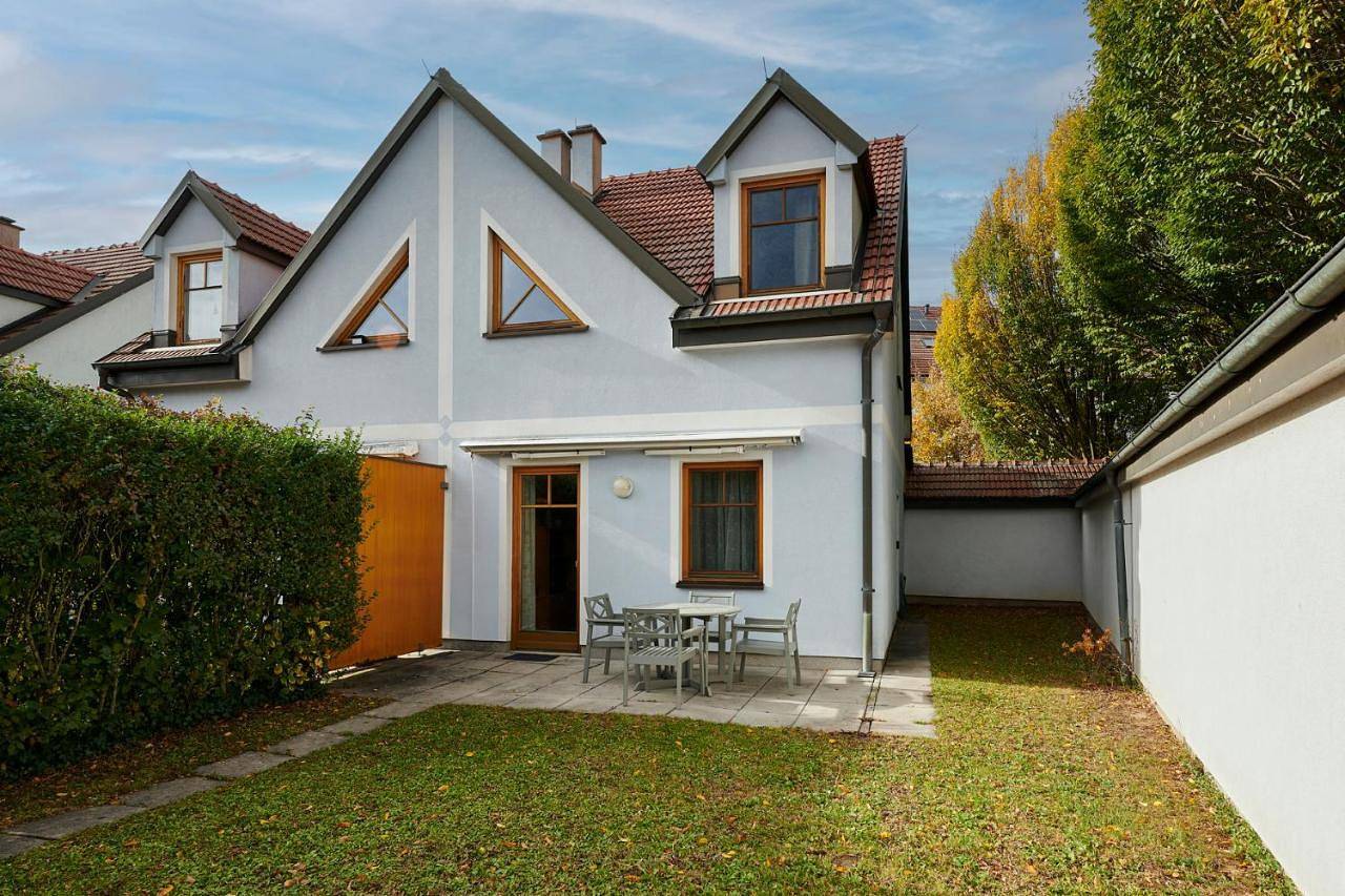 Das Burgennest - Familienchalet für 4-5 mit privatem Bademantelgang zur Therme in Lutzmannsburg, Bezirk Oberpullendorf