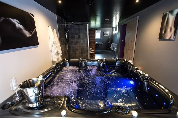 Location de vacances pour 4 personnes, avec jardin et sauna ainsi que terrasse et jacuzzi à Isigny-sur-Mer - 2