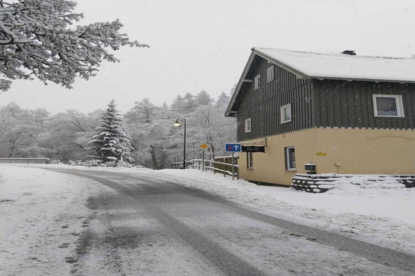 Ganze Wohnung, Ferienwohnung für 6 Personen mit Garten in Hahnenkopf, Rübeland