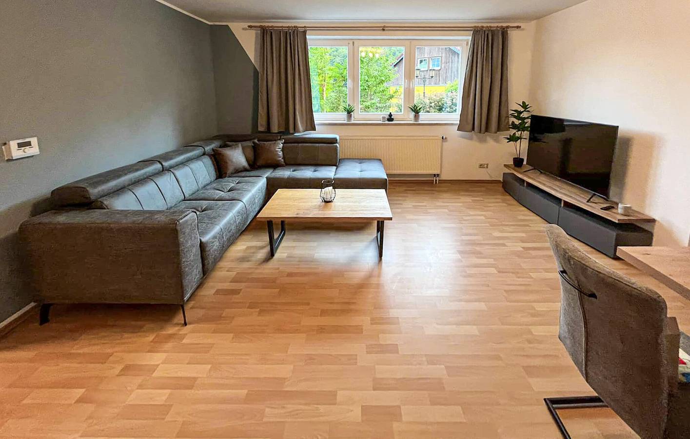Ganze Ferienwohnung, Gemütliche Wohnung mit Terrasse, Parkplatz & WiFi in der Nähe des Stadtzentrums in Stolberg (Harz), Südharz