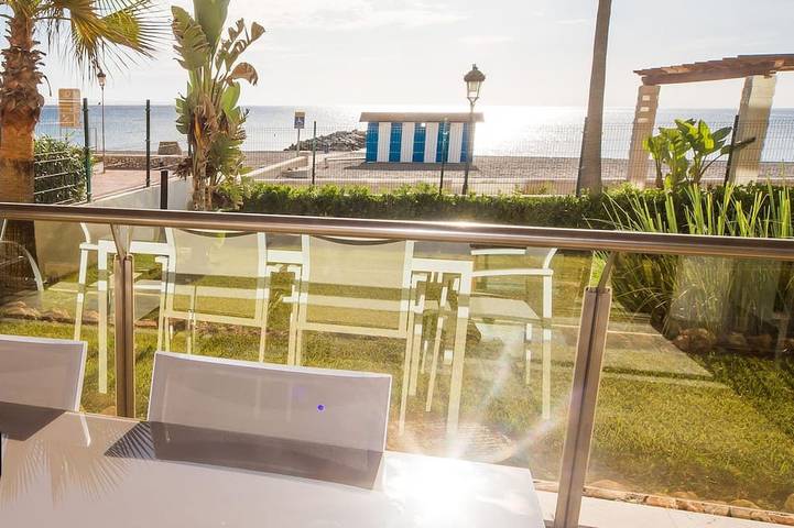 Ferienwohnung für 4 Personen, mit Pool und Balkon - 1