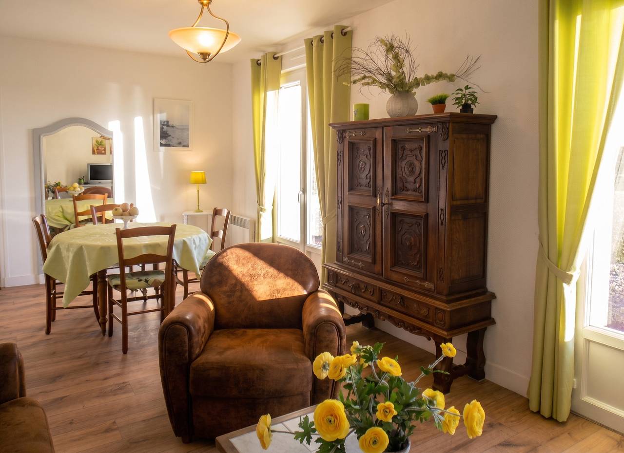 Maison charmante à Portbail avec jardin et vue mer in Port-Bail-sur-Mer, Côte de la Déroute