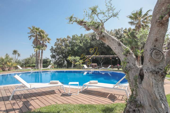 Location de vacances pour 10 personnes, avec jardin et terrasse, animaux acceptés à Monopoli - 3
