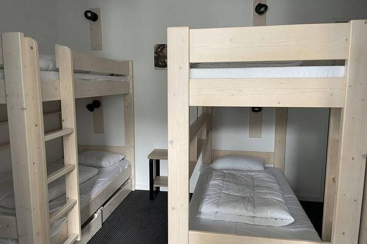 Appartement entier, À 150m des pistes de ski, 4ème étage, vue station/montagne, piscine, télévision, casier à ski, 74m² in Gourette, Eaux-Bonnes