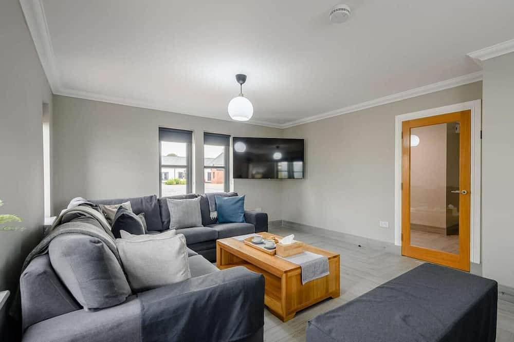 3 Bed in Alexandria in Loch Lomond, West Dunbartonshire