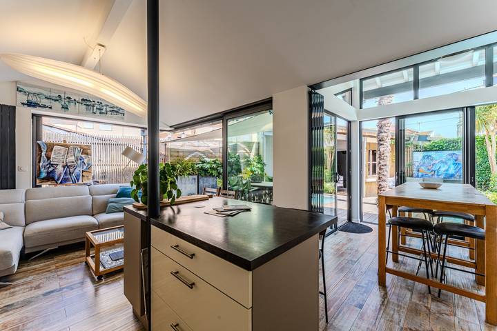 Location de vacances pour 8 personnes, avec jacuzzi ainsi que bassin pour enfant et jardin, adapté aux familles dans Port d'Arcachon - 4