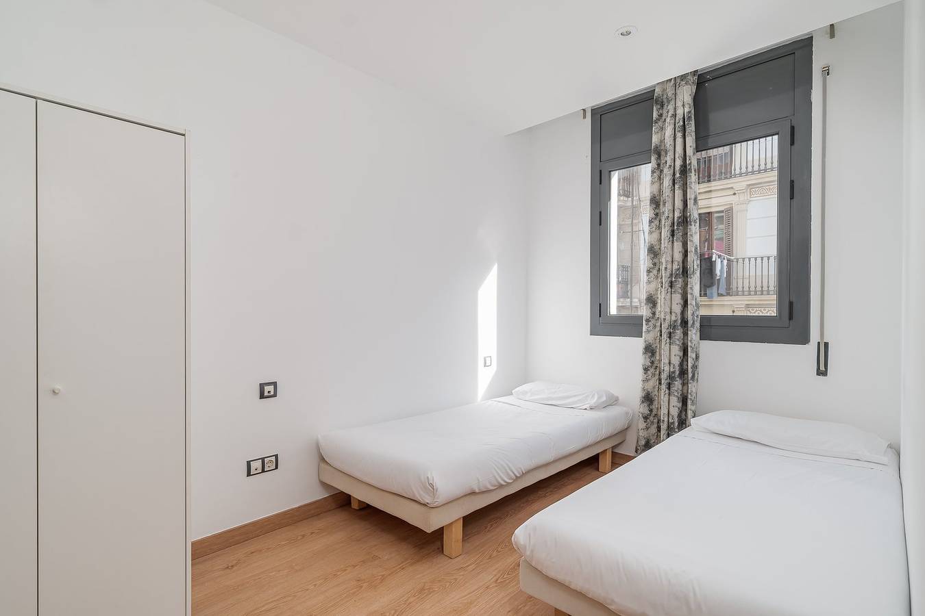 Entire apartment, Guestready - Bright home near Montjuïc in Barcelona Centre, Barcelona