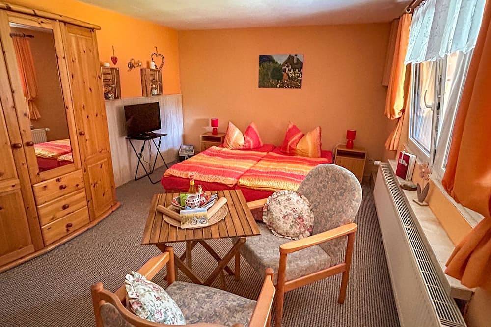 Ganze Wohnung, Zur gemütlichen Weinlaube - Bungalow in Ribnitz, Ribnitz-Damgarten