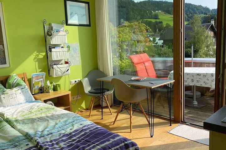 Ferienwohnung für 2 Personen, mit Balkon in Alberschwende