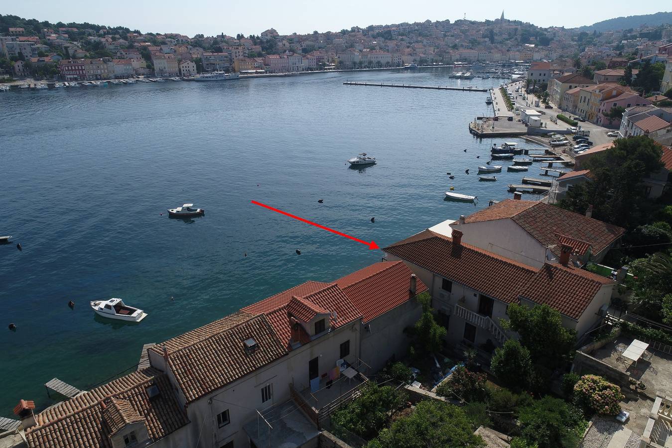 Ganze Wohnung, 3-Zimmer-Ferienwohnung mit Terrasse und Meerblick Mali Losinj, Losinj A-8006-a in Mali Lošinj, Lošinj