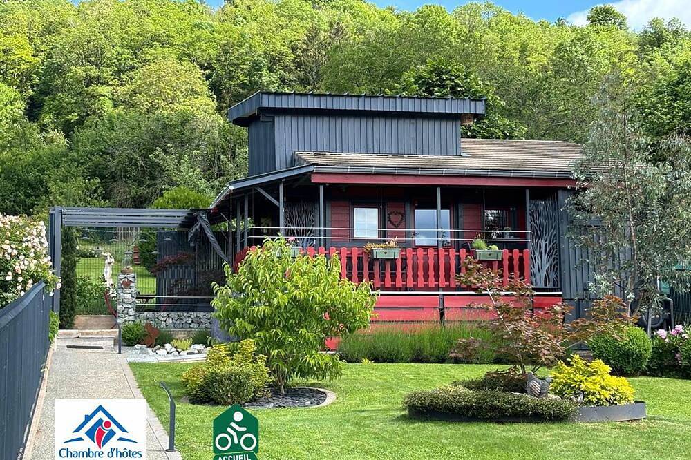 Tiny House Le Chalet in Échenoz-la-Méline, Haute-Saône