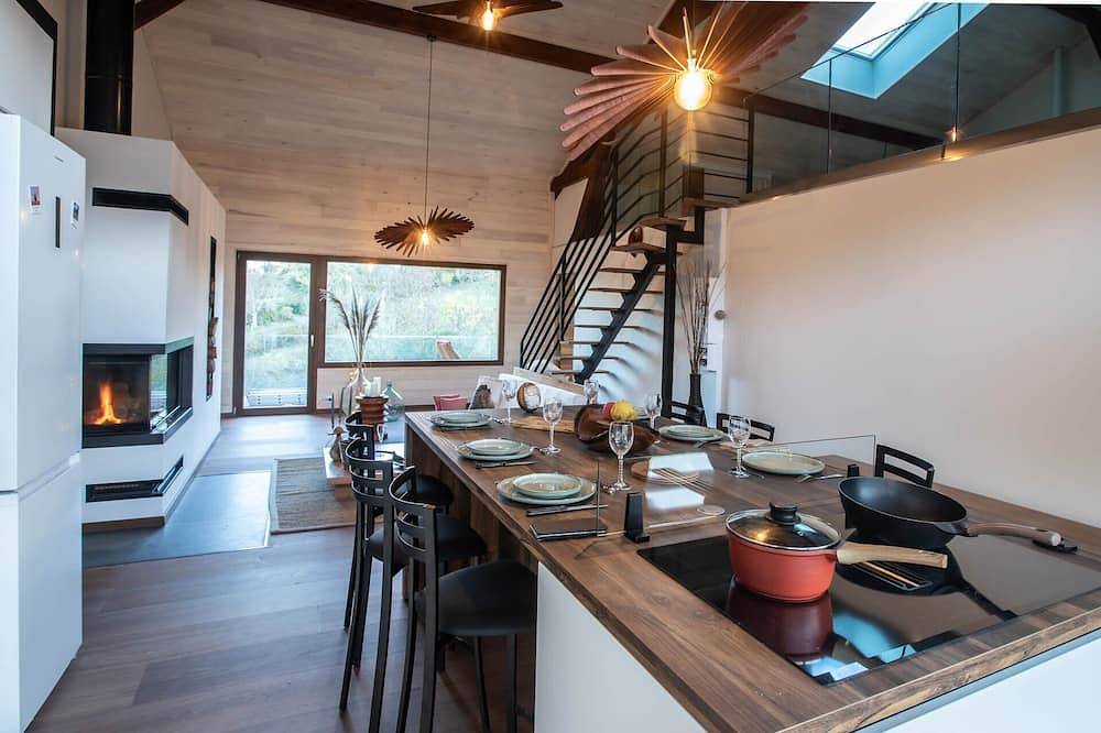 Ecolodge Très Haut de Gamme 100% Éco-conçu à Proximité Immédiate de Toulouse ! in Vieille-Toulouse, Alto Garona