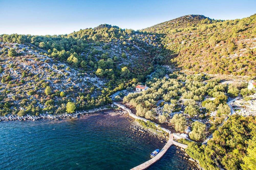 Gorgeous home in Sali with Wifi in Sali, Dugi Otok