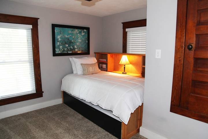 Vacation house for 8 people, with terrace, with pets in Kansas