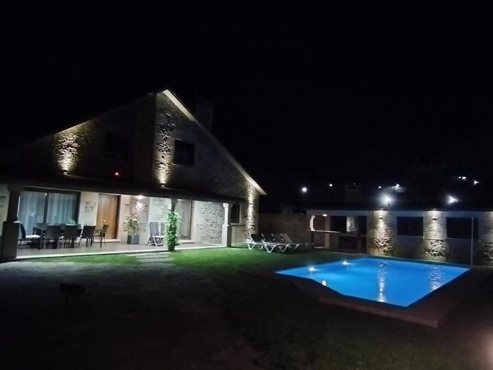 Casa rural para 8 personas, con Terraza además de Jardín y Piscina en Padrón - 3