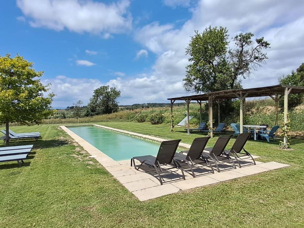 Ferme historique avec jardin et grande piscine in La Tallada d'Empordà, Costa Brava