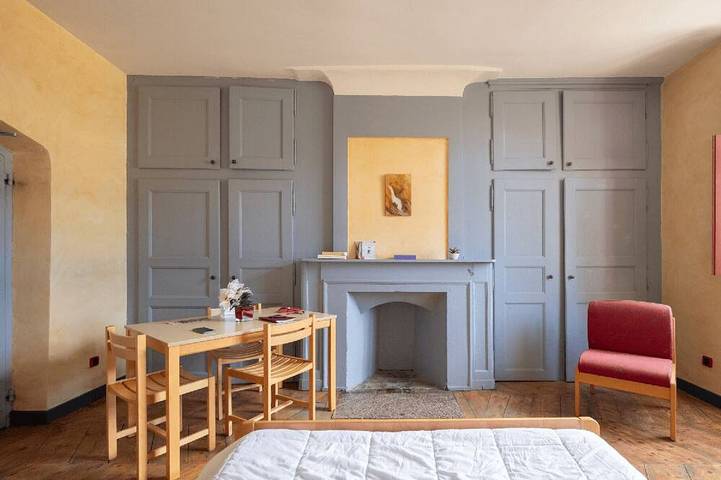 Gîte pour 2 personnes, avec jardin à Mont-Dauphin