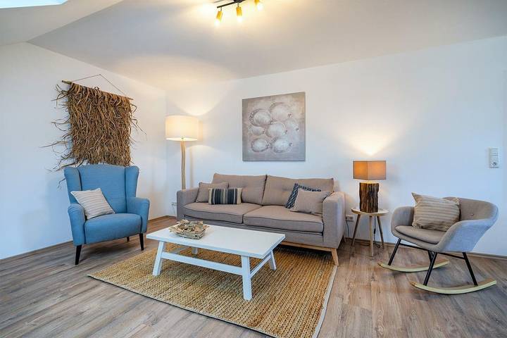 Ferienwohnung für 3 Personen, mit Terrasse und Garten in Eilsum