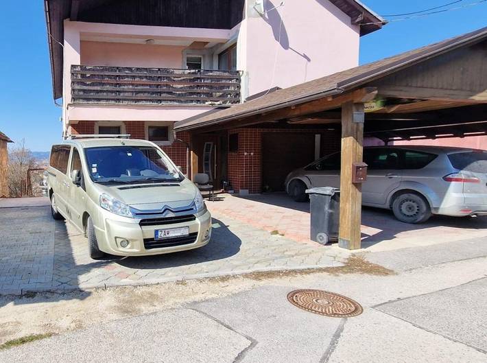 Villa pour 13 personnes, avec balcon ainsi que vue et vue sur le lac