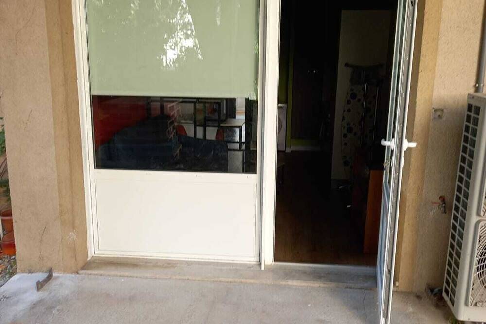 Apartamento entero, Studio Avec Terrasse Sur Parc Arbore in Bourg-en-Bresse, Región de Bourg-en-Bresse