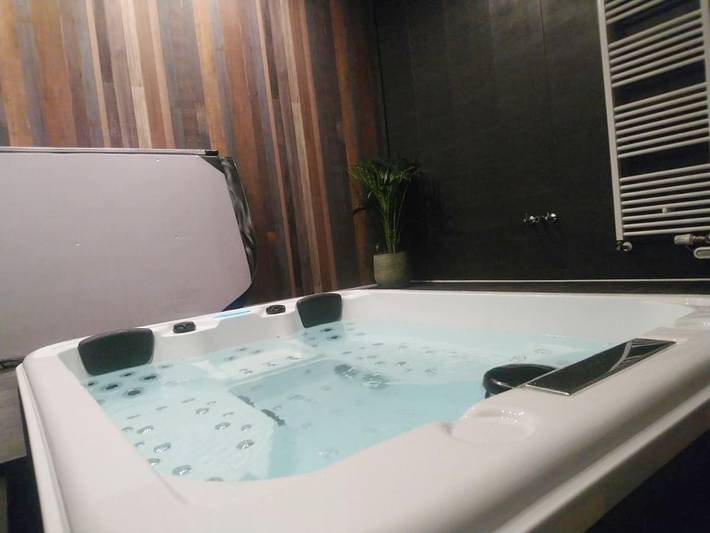 Maison de vacances pour 15 personnes, avec Jacuzzi ainsi que Terrasse et Vue dans Verdun