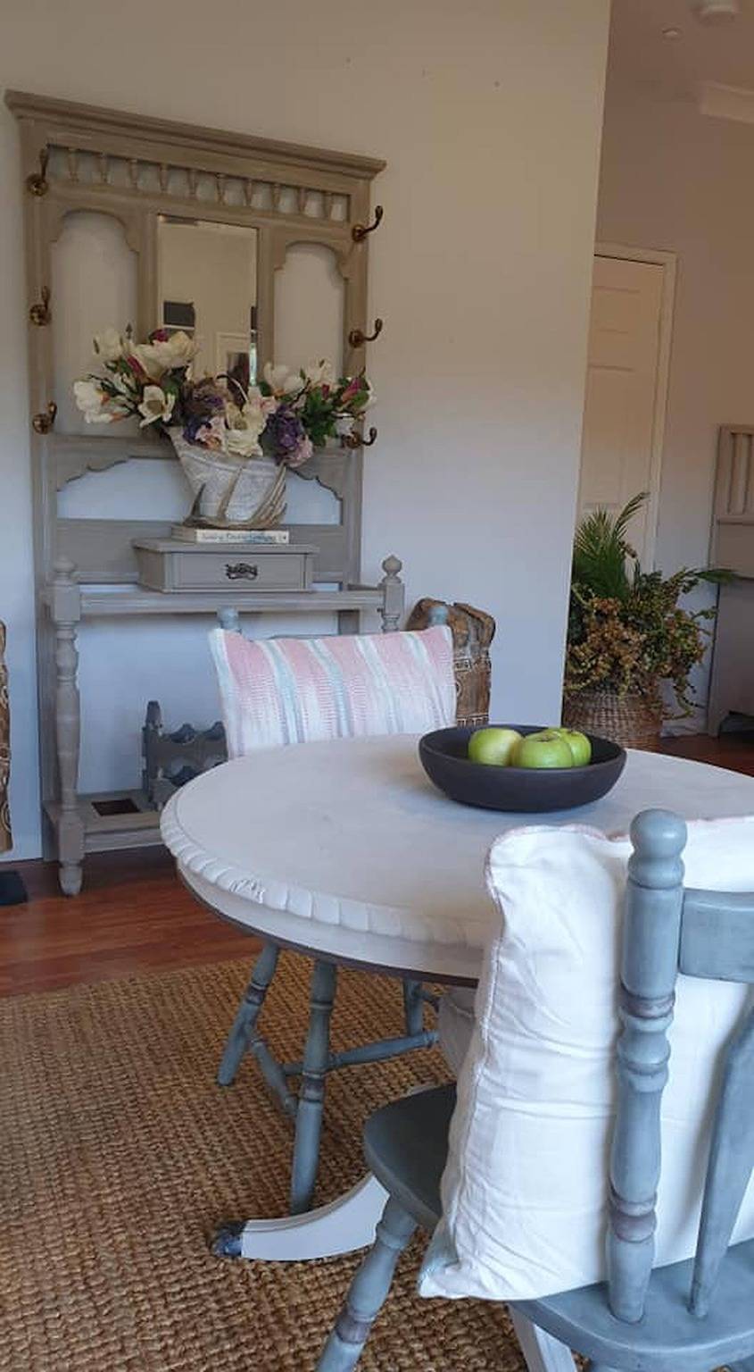 Entire studio, Stylish Studio in Reedy Creek in Gold Coast City