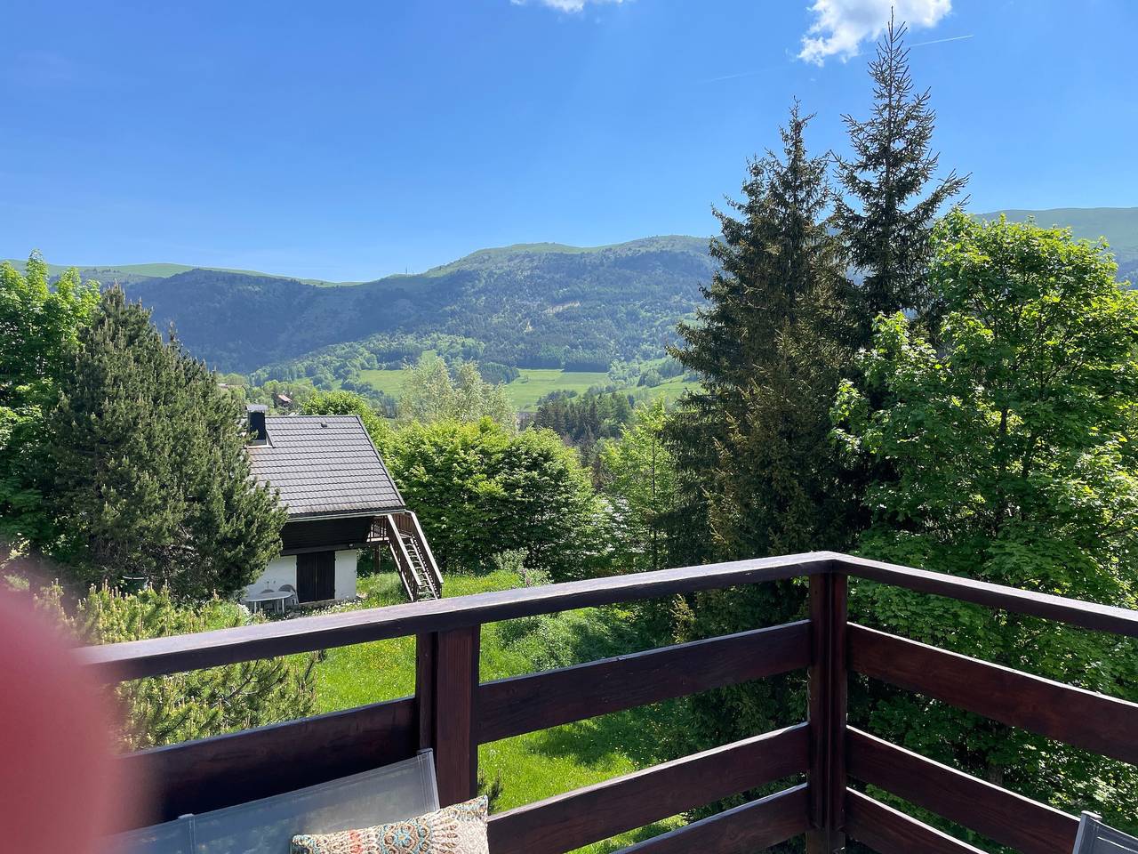 Chalet « Gresse »: Vistas a la Montaña, Terraza Privada y Jardín Compartido in Gresse-en-Vercors, Parc naturel régional du Vercors