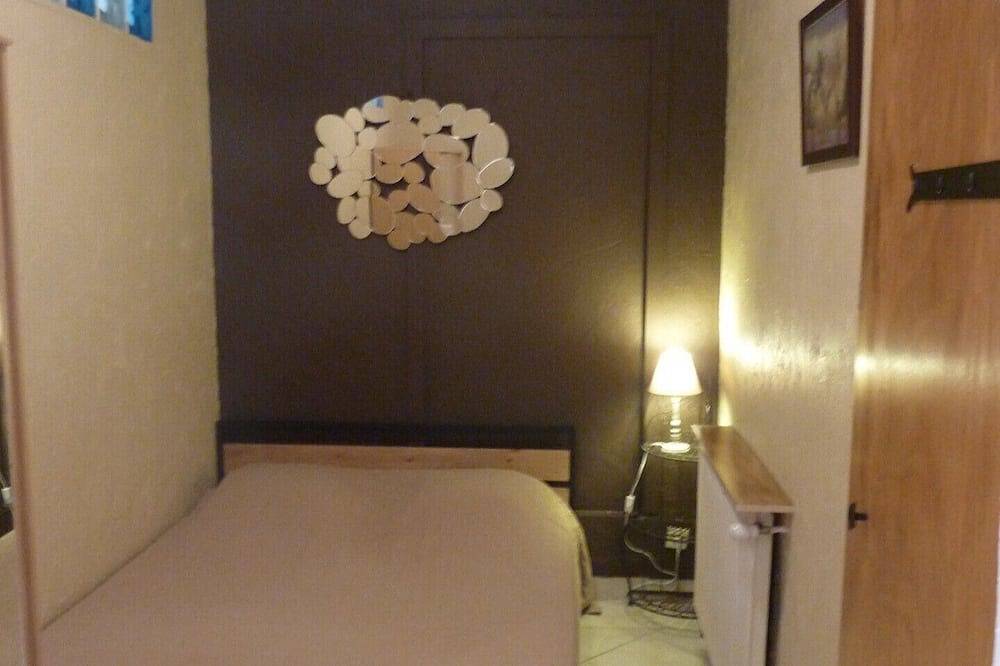 Entire apartment, Panoramic Sea View - Pool - Quiet in Cagnes-sur-Mer, Cannes region