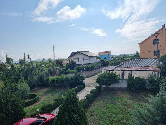 Location de vacances pour 8 personnes, avec jardin et vue dans Lezhë - 2