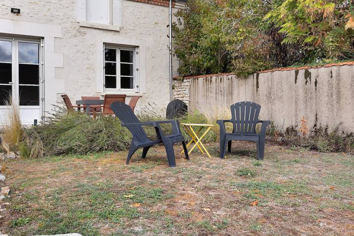 Maison de vacances 'Gîte De Camille- Du Canal' avec terrasse privée et jardin privé in Châtillon-sur-Cher, Région de Romorantin-Lanthenay