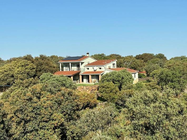 Chalet para 6 personas, con vistas además de piscina y jardín en Comarca de Trujillo - 2