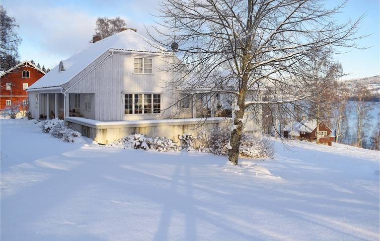 Ferienhaus für 8 Personen mit Terrasse in Søndre Land