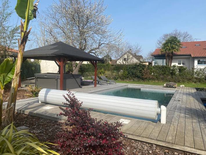 Chambre d’hôte pour 2 personnes, avec Terrasse et Jacuzzi ainsi que Jardin et Piscine à Serres-Castet