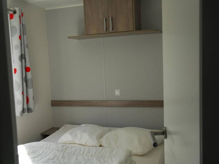 Mobil home pour 2 personnes, avec terrasse à Estaing - 4