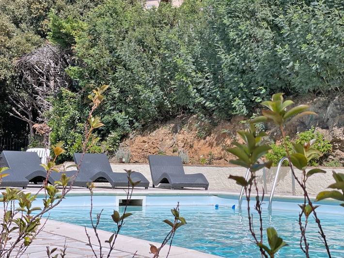 Casa de vacaciones para 10 personas, con jardín además de terraza y piscina, Se admiten mascotas - 1