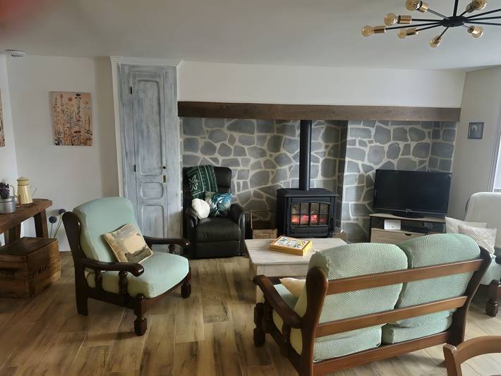 Maison de vacances pour 8 personnes, avec jardin, adapté aux familles dans le Cantal - 2