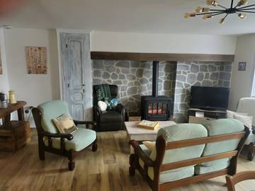 Maison De Vacances pour 8 Personnes dans L'Aubrac, Cantal, Photo 2