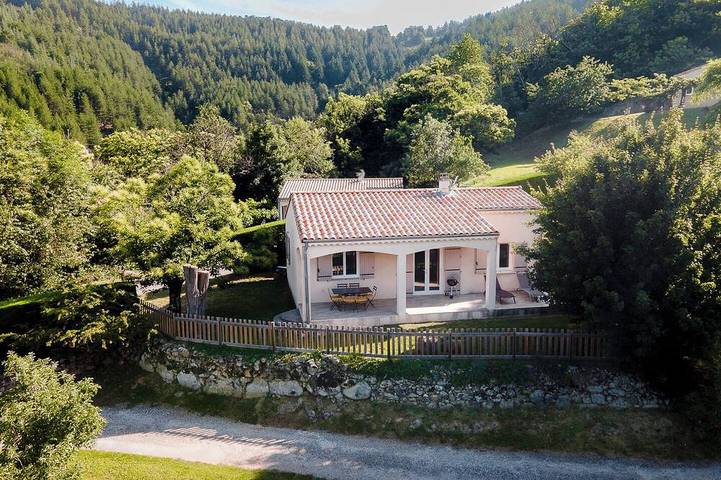 Maison de vacances pour 6 personnes, avec jardin, animaux acceptés