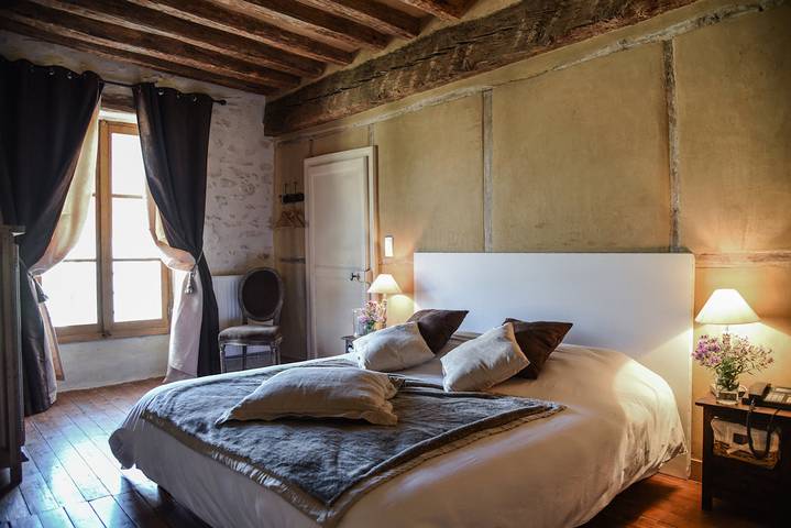 Chambre d’hôte pour 2 personnes, avec piscine et jardin, animaux acceptés dans Oise