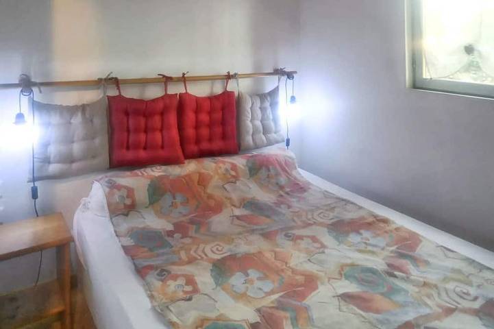 Gîte pour 4 personnes, avec jardin à Poussan - 3