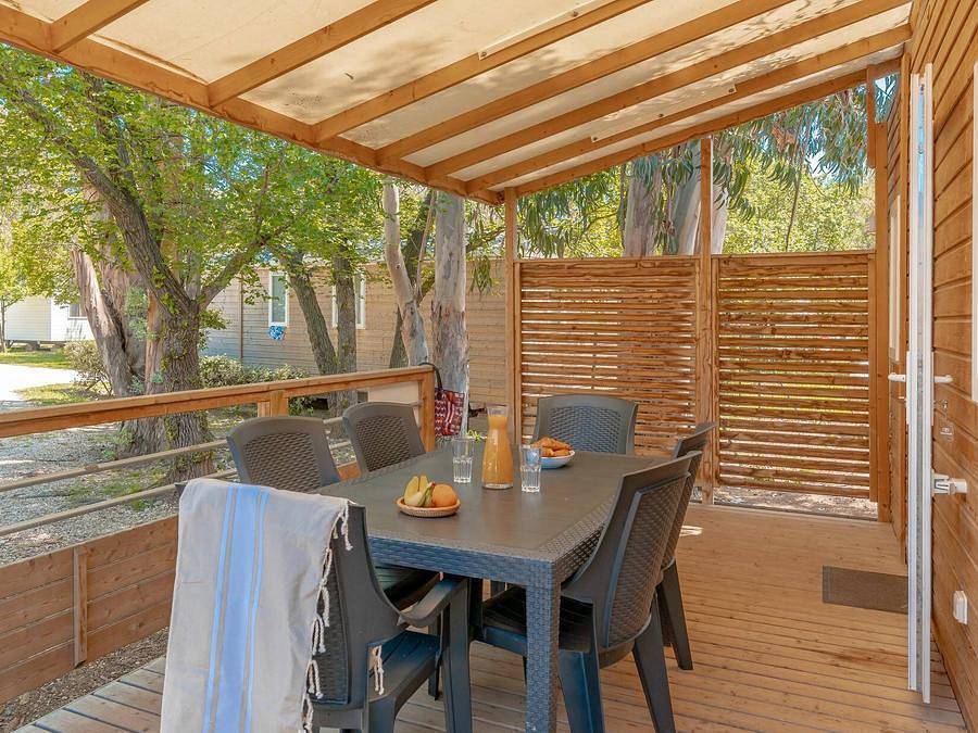 Camping Romanée - Kervilor - Mobilhome 6 personnes - Premium | 3 Ch. | 6 Pers. | Terrasse surélevée in La Trinité-sur-Mer, Côte des Mégalithes